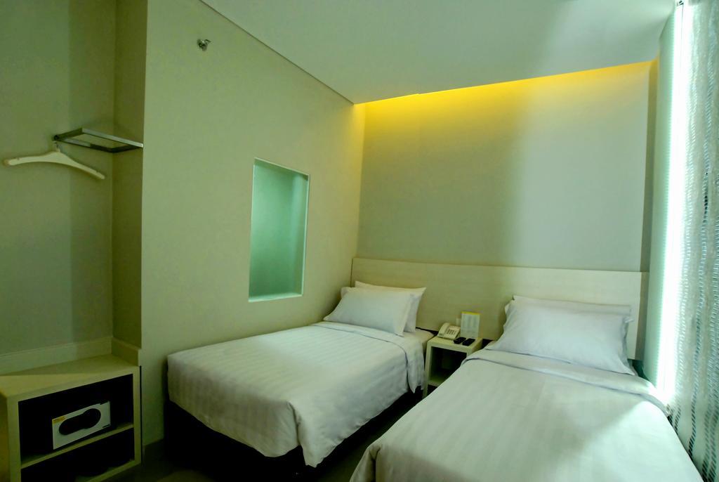 Hotel Vio Westhoff Bandung Exterior foto