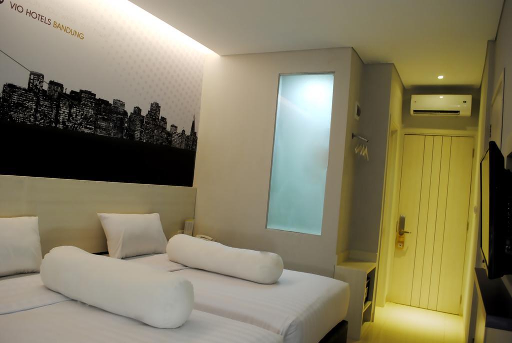 Hotel Vio Westhoff Bandung Zimmer foto